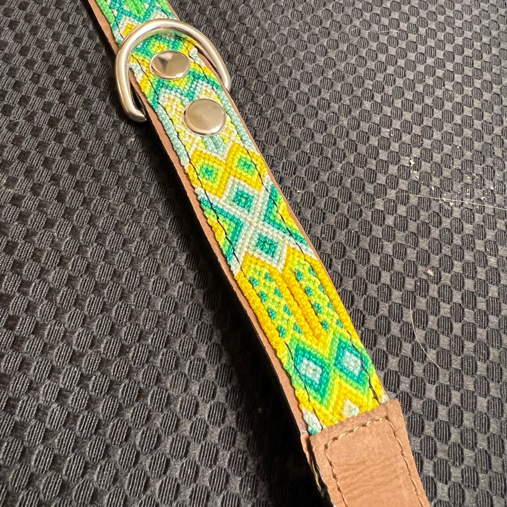 Beautiful Mexican Hand Embroidered Per Collar - Picture 3 of 8
